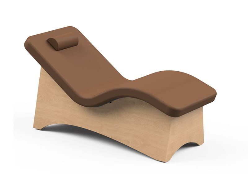 Oakworks Curva Zero-Gravity Lounger view 2